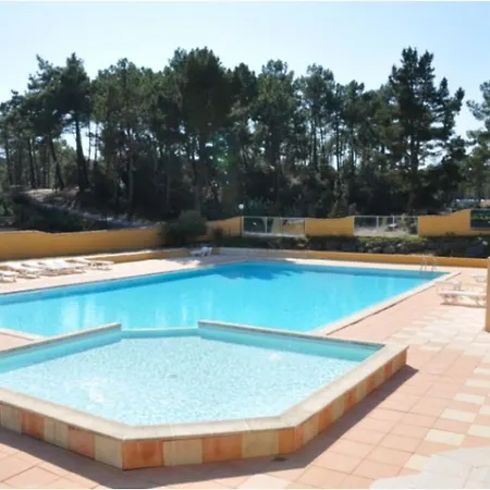 - 4 Pers. - Api-1-52-2507 Camping Saint-Hilaire-de-Riez