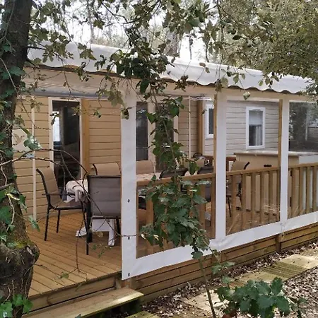 - 4 Pers. - Api-1-52-2507 Camping Saint-Hilaire-de-Riez